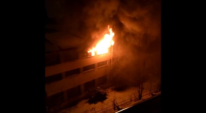 Pożar na terenie ZNTK w Poznaniu. Płonie pustostan