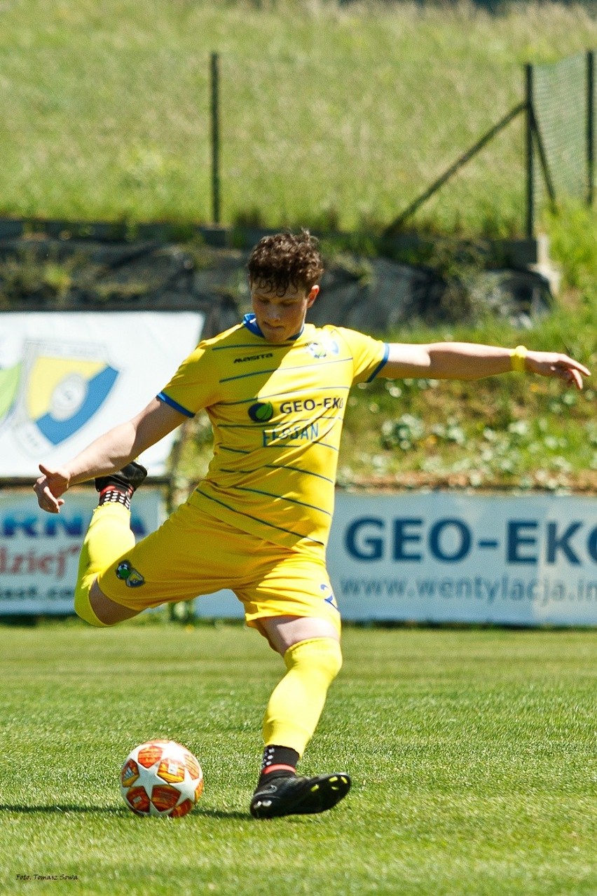 Drużyna Ekoball Stali pewnie pokonała Czarnych Jasło 3:0