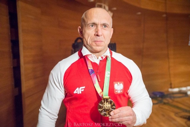 Jarosław Olech z Wikinga Starachowice wywalczył złoty medal na The World Games we Wrocławiu w trójboju siłowym.