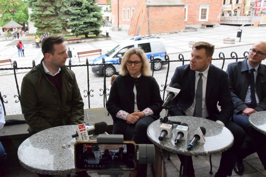 Władysław Kosinak-Kamysz w sobotę w Sandomierzu. Spotkanie z lokalnymi przedsiębiorcami w restauracji "ART CAFE" [ZDJĘCIA, ZAPIS TRANSMISJI]