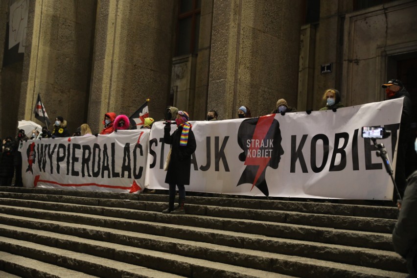 Strajk Kobiet pod Muzeum Narodowym, piątek, 29 stycznia...