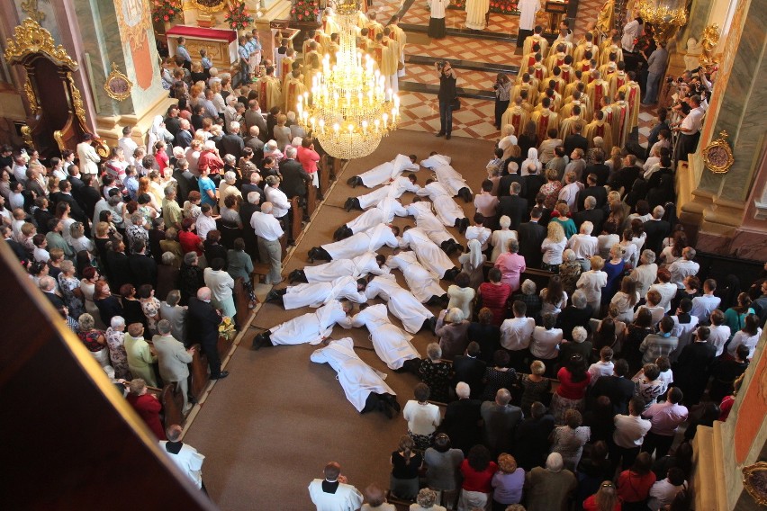 Święcenia kapłańskie: Archidiecezja lubelska ma 15 nowych księży (ZDJĘCIA)