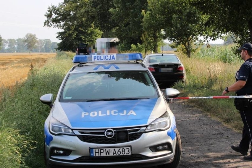 Sławieńska policja informuje, że na drodze niedaleko Żabna...