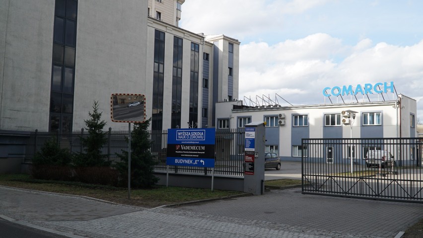 Studenci pielęgniarstwa prywatnej uczelni w Łodzi przerażeni! Szkoła działa bez pozwolenia Zobacz co mówi Ministerstwo Nauki AKTUALIZACJA 