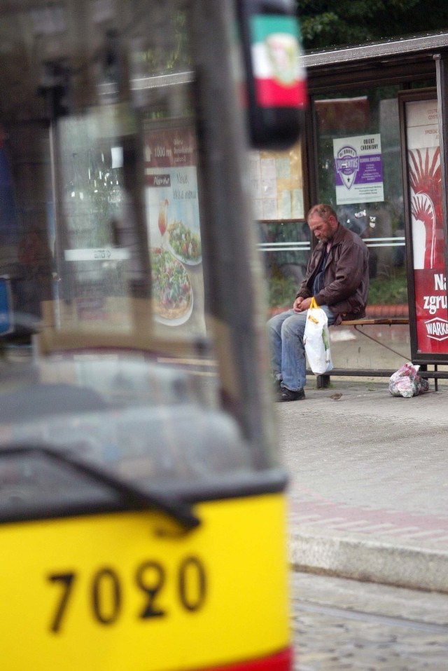 Wrocław uruchamia autobus MPK dla bezdomnych. Zdjęcie ilustracyjne