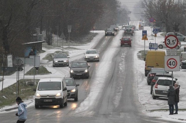 Gołoledź na kieleckich ulicach 