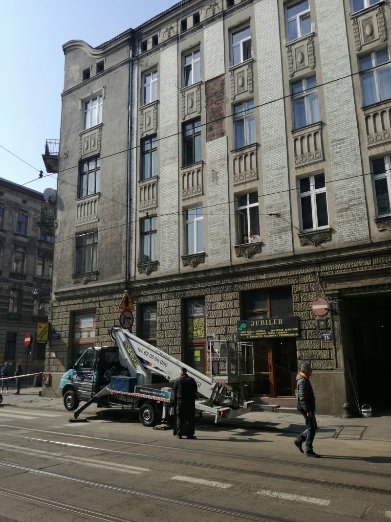 Zerwany kabel zablokował tramwaje na rogu ul. Gdańskiej i ul. 1 Maja [zdjęcia]