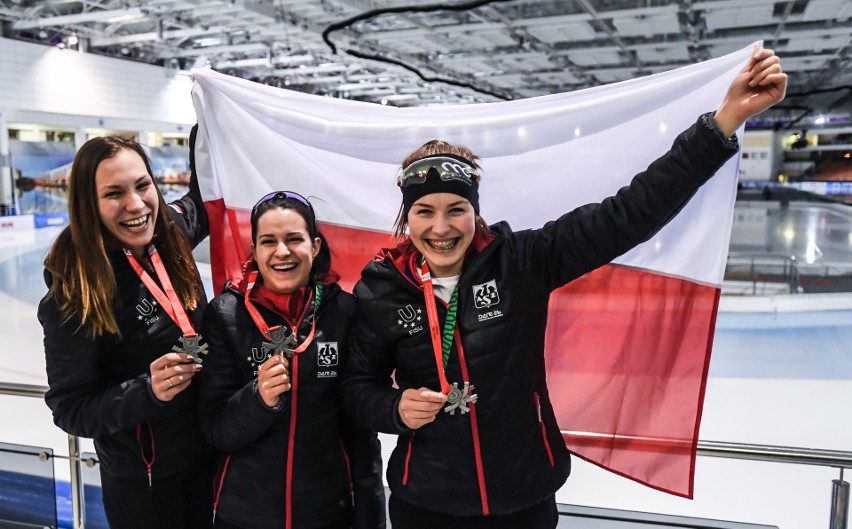Trzy medale Polaków w pierwszym dniu AMŚ w łyżwiarstwie szybkim