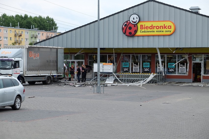 Poznań: Wysadzili w powietrze bankomat przy ul. Bułgarskiej