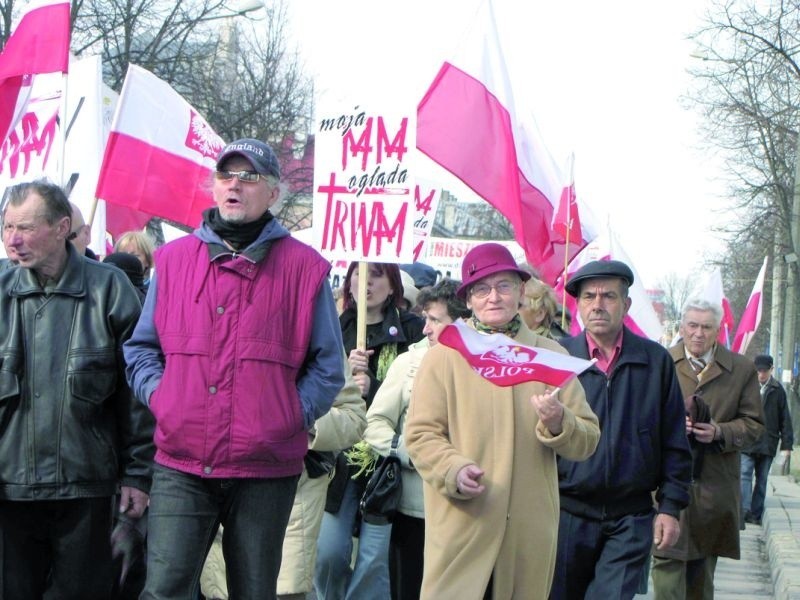 Gigantyczna manifestacja w obronie TV Trwam [WIDEO, ZDJĘCIA]