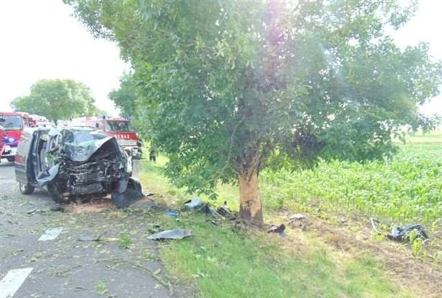 Kierowca volkswagena zmarł w drodze do szpitala.