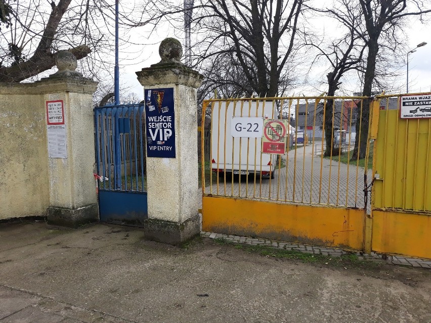 Stadion Pogoni po pierwszych zmianach - stan na piątek,...