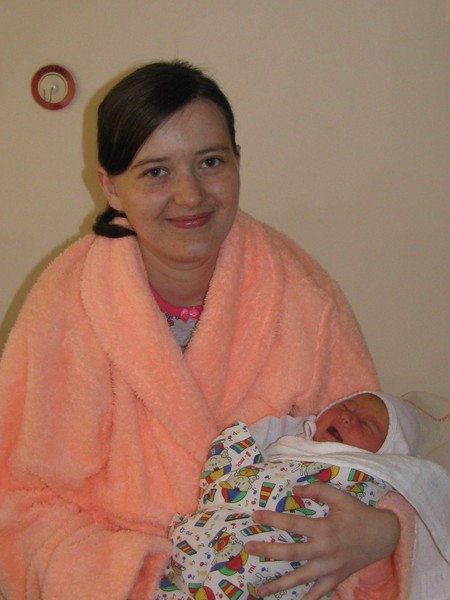 Klaudia Zuchowska przyszla na świat 4 marca, wazyla 3520 g i...