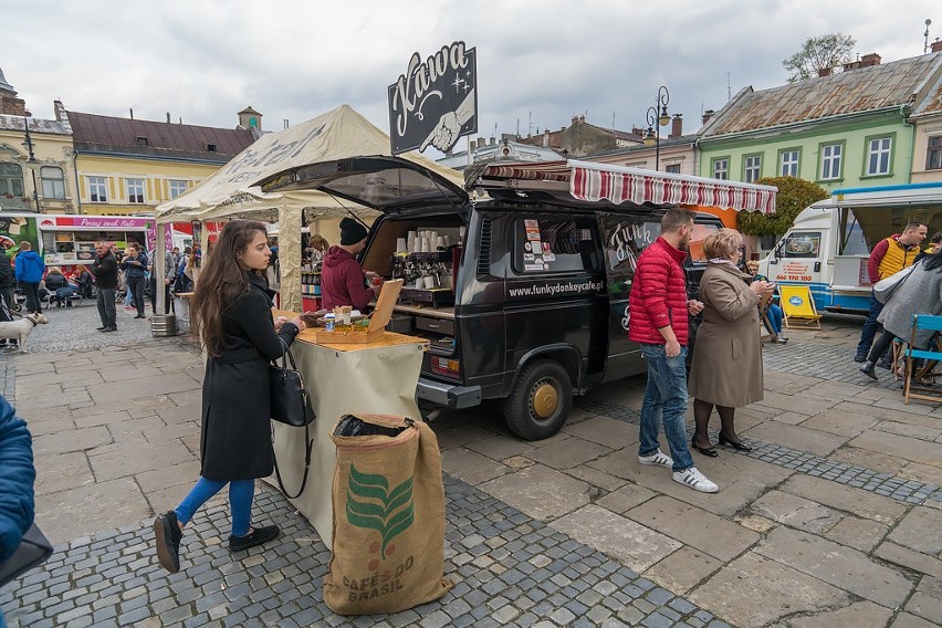 Nowy Sącz. I Zlot Food Trucków