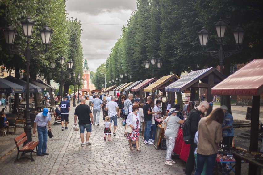 Słupski Letni Jarmark Wakacyjny na ulicy Nowobramskiej [ZDJĘCIA]