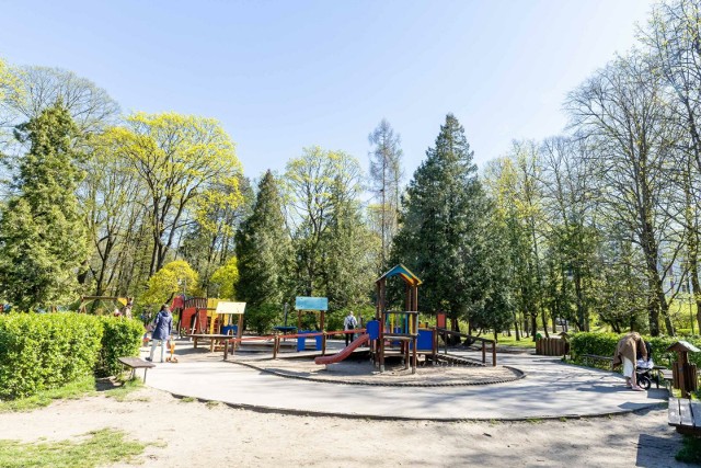 Sprzęt i urządzenia z placu zabaw na Plantach zostaną przeniesione do Parku Antoniuk