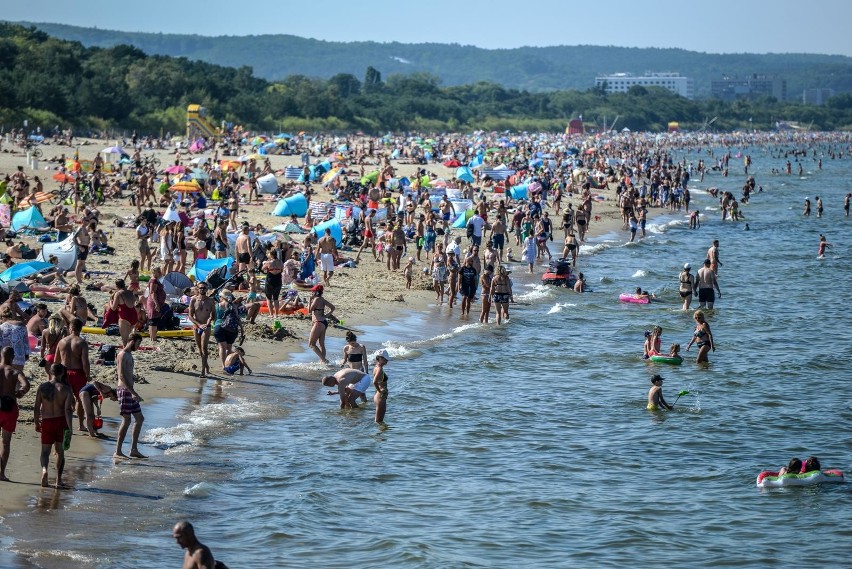 Z pomysłem związkowców, aby wydłużyć płatny urlop do 31 dni,...