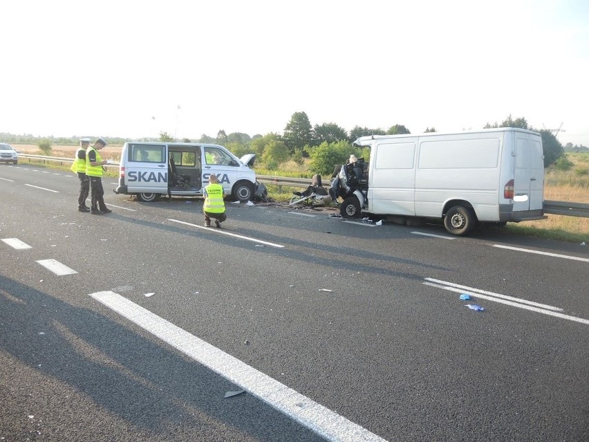 - Bus jadący od strony Stargardu nagle zjechał na przeciwny...