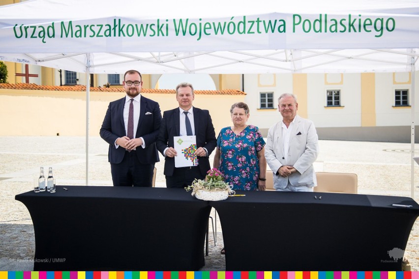 Nieco ponad 400 tys. z od samorządu województwa na kolejne projekty odnowy wsi w Podlaskiem. W sumie w tym roku dotacje przekroczyły milion
