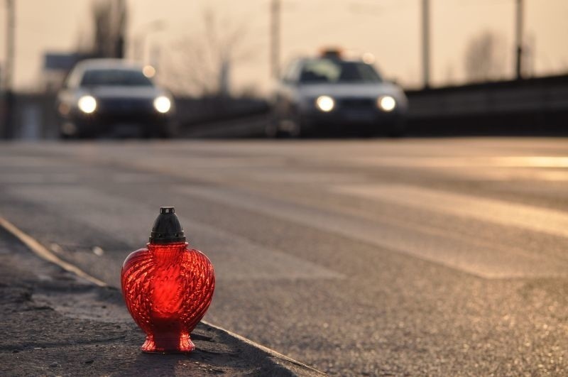 Do makabrycznego wypadku doszło na wiadukcie ul....