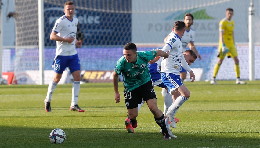 Stal Mielec remisuje ważny mecz z Legią Warszawa 0:0.