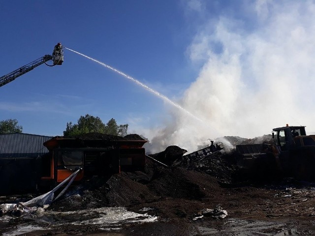 Pożar śmieci w Zabrzu