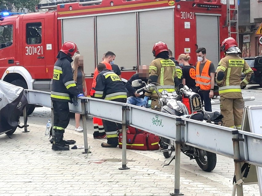 Wypadek motocyklisty na ul. Kościuszki we Wrocławiu...