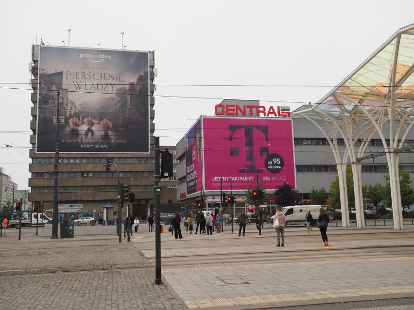 Rozbłyśnie kultowy neon Centralu w Łodzi. Zobacz!