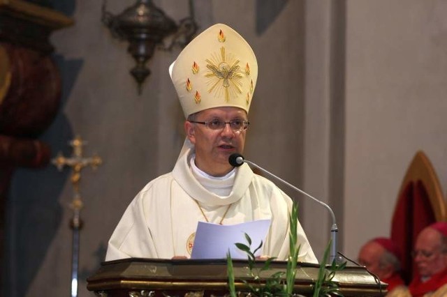 Biskup Andrzej Czaja, ordynariusz diecezji opolskiej.