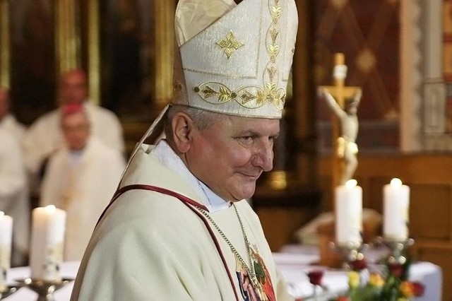 Papież Franciszek przyjął rezygnację biskupa kaliskiego!