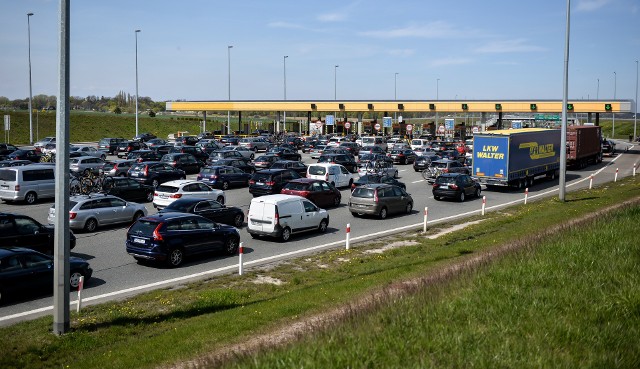 W czasie wakacji, płatnym odcinkiem autostrady A1 (Amber One) przejechało 4,68 mln autZobacz kolejne zdjęcia. Przesuwaj zdjęcia w prawo - naciśnij strzałkę lub przycisk NASTĘPNE