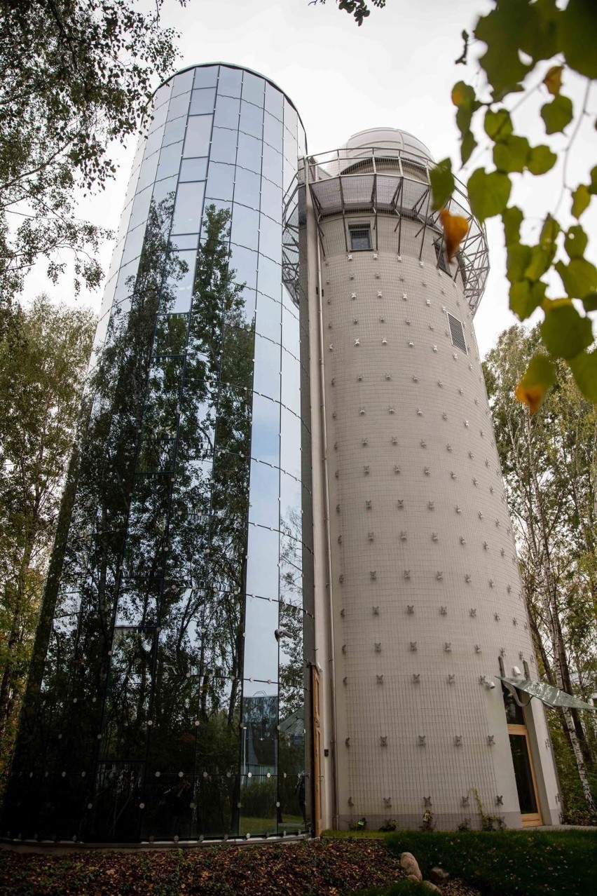 Planetarium Uniwersytetu w Białymstoku jest otwarte dla widzów. Na początek seanse zobaczą grupy zorganizowane