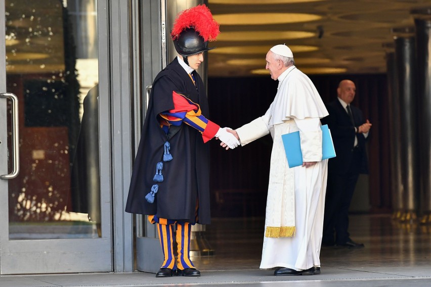 Ruszył szczyt w Watykanie ws. pedofilii w Kościele [ZDJĘCIA] Papież Franciszek: Potrzebne są konkretne działania [WIDEO]