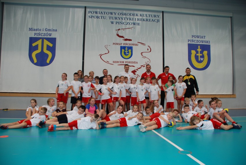 Trening pokazowy szkółki Champions Handball Academy w...