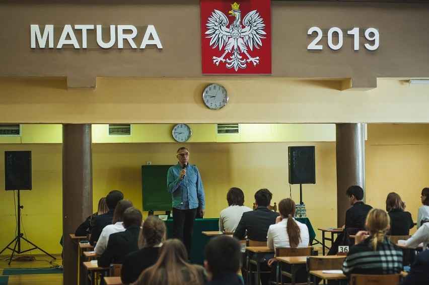 Język angielski jest na maturze najczęściej wybieranym...