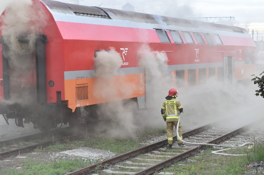 To była wyjątkowo trudna akcja. Piętrowy wagon pełen jest...