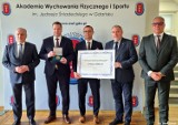 Dom studencki AWFiS w Gdańsku z dofinansowaniem. Ministerstwo Edukacji i Nauki przekazało blisko 4 miliony złotych