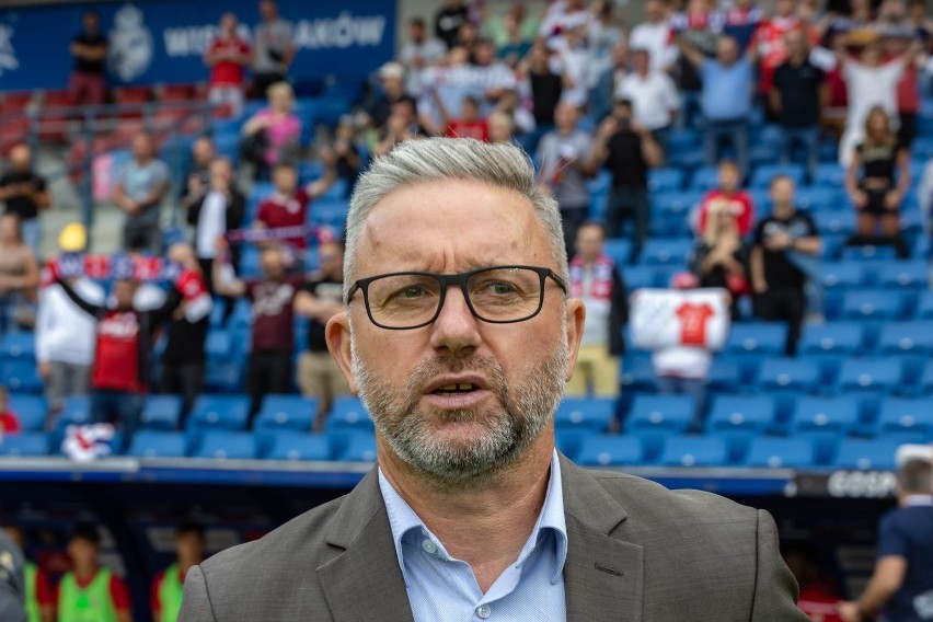 Jerzy Brzęczek jest trenerem Wisły Kraków od lutego 2022...