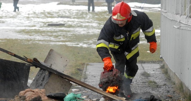 Akcja w Metalowcu w lutym tego roku trwała niemal dwie godziny. Trzeba było ewakuować ludzi, zagasić pożar, potem jeszcze raz przeszukać wszystkie lokale.