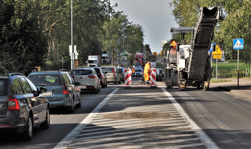 Remonty ulic w Koszalinie dają się we znaki kierowcom nie...