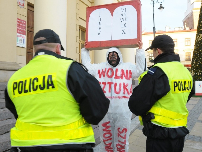 Protest Pawła Hajncla przed lubelskim magistratem.