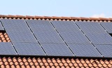 Na dachach aleksandrowskich budynków pojawią się panele słoneczne