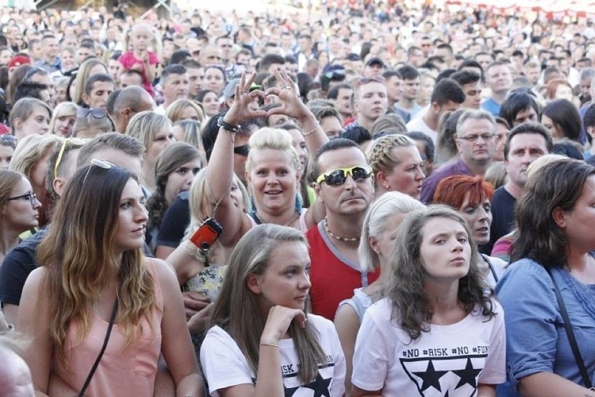 Festival Disco Polo w Energylandii. Tak się bawiła publiczność [ZDJĘCIA, WIDEO]