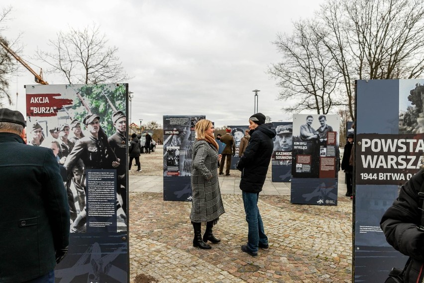 Wystawa poświęcona Armii Krajowej otwarta w Supraślu. Można...