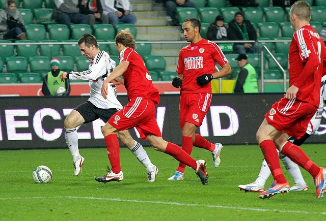 Jeśli Legia chce wrócić na pozycję lidera, musi wygrać z Piastem