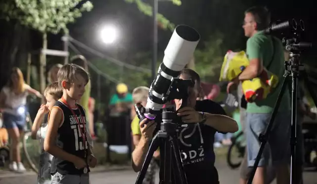 Do wspólnego oglądania Perseidów zaprasza jak co roku Planetarium EC1