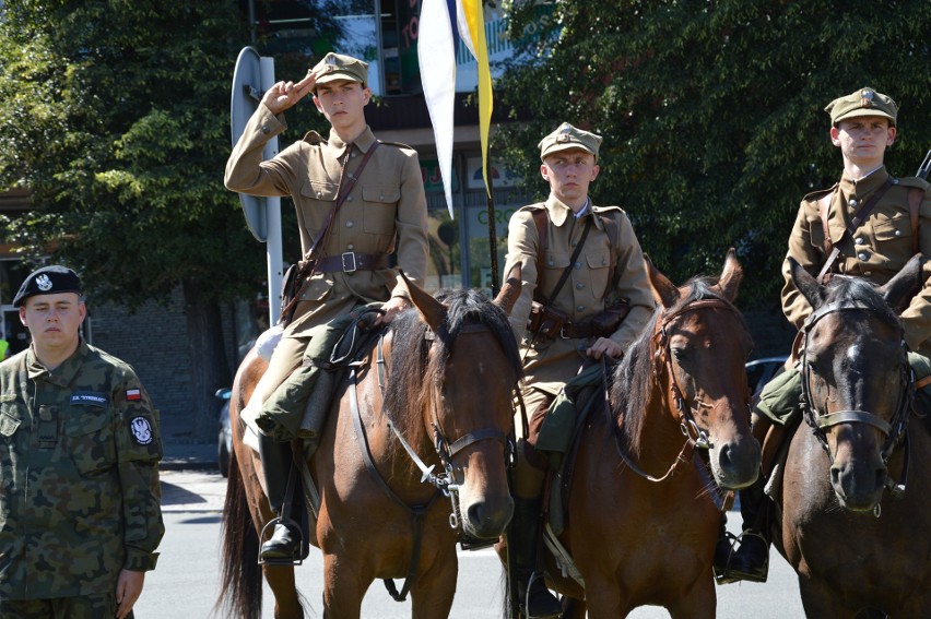 Kadrówka w Miechowie. Medale dla tych, którzy nie bali się pomagać [ZDJĘCIA, WIDEO]