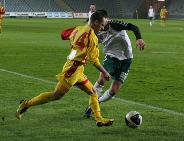 Wychowanek Korony Andrzej Paprocki choć zagrał niespełna 20 minut dobrze zaprezentował się w sparingu z Żalgirisem Wilno.