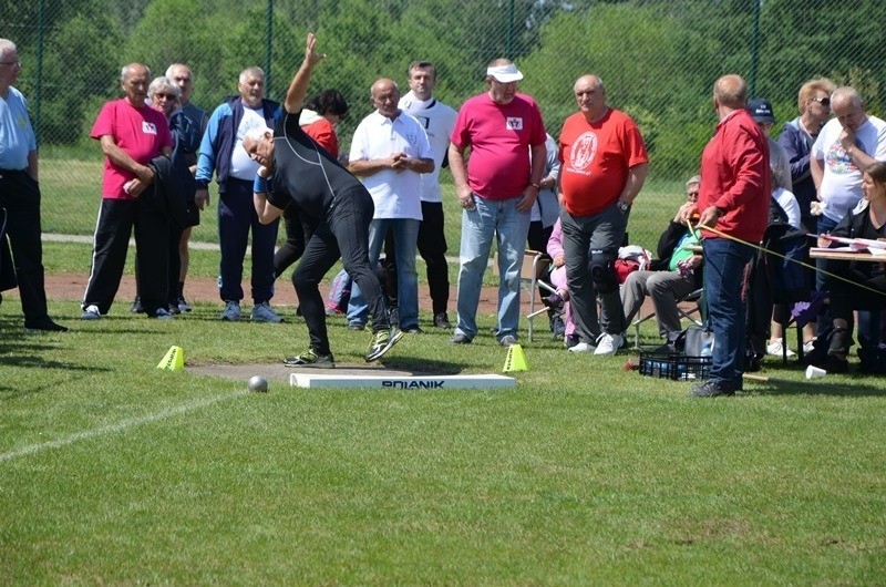 Kęty. Sukces Uniwersytetu Trzeciego Wieku w międzynarodowej olimpiadzie sportowej. Wśród ekip z Małopolski Kęty były najlepsze [ZDJĘCIA]