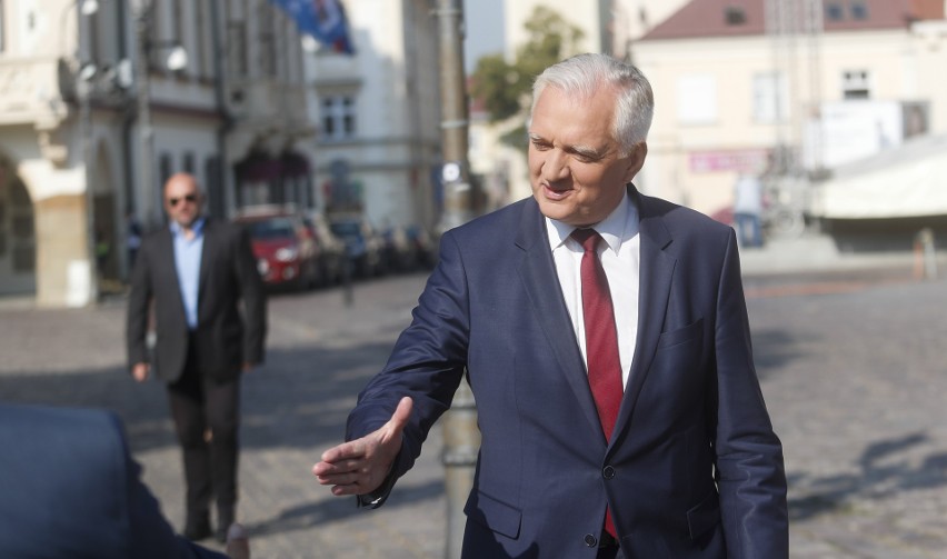 Jarosław Gowin przedstawił kandydatów Porozumienia w...